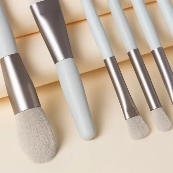 8-piece makeup brush set (1)